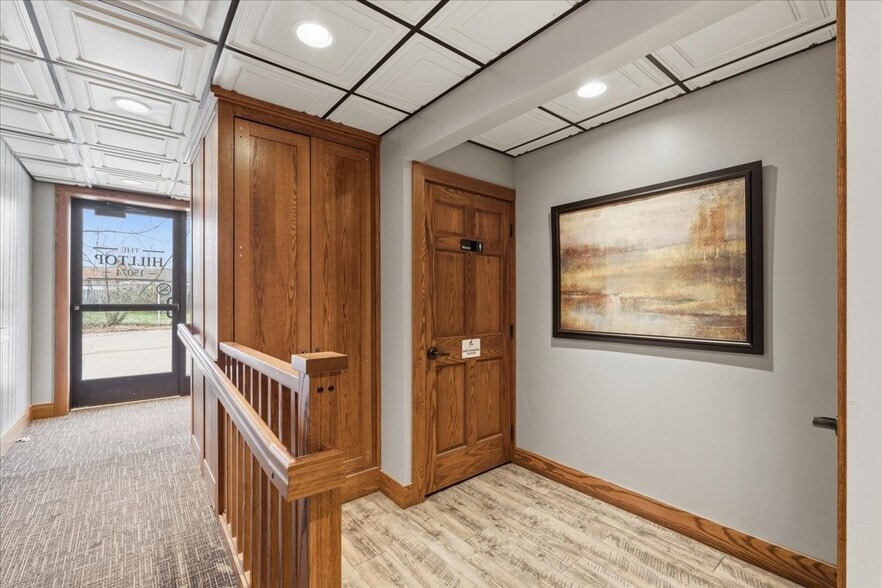 More Photos Of 318 New York Ave, Rochester Sports And Entertainment For Sale