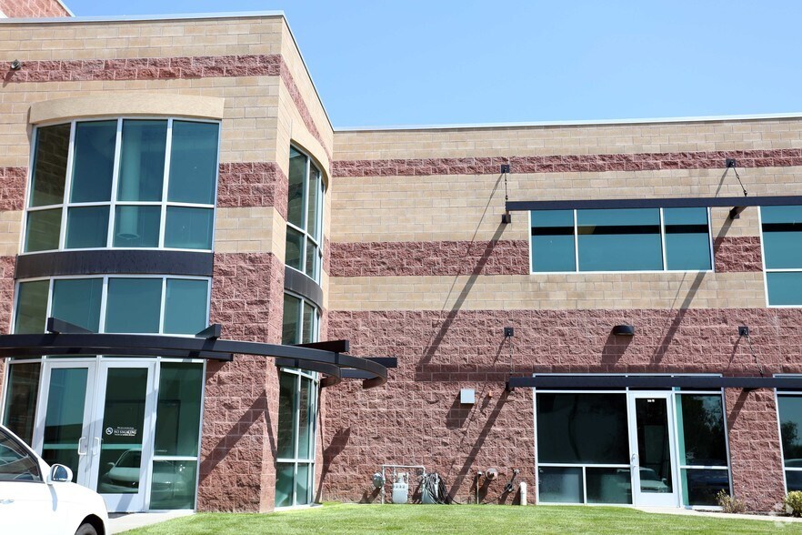 More Photos Of 1188-1190 W Sportsplex Dr, Kaysville Office For Lease