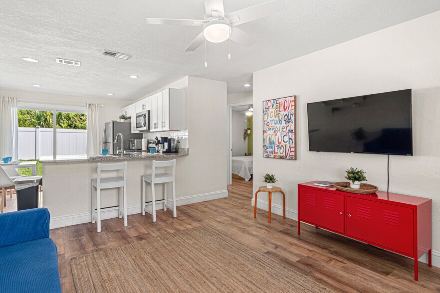 More Photos Of 5070 Orange Blvd, Port Orange Specialty For Sale