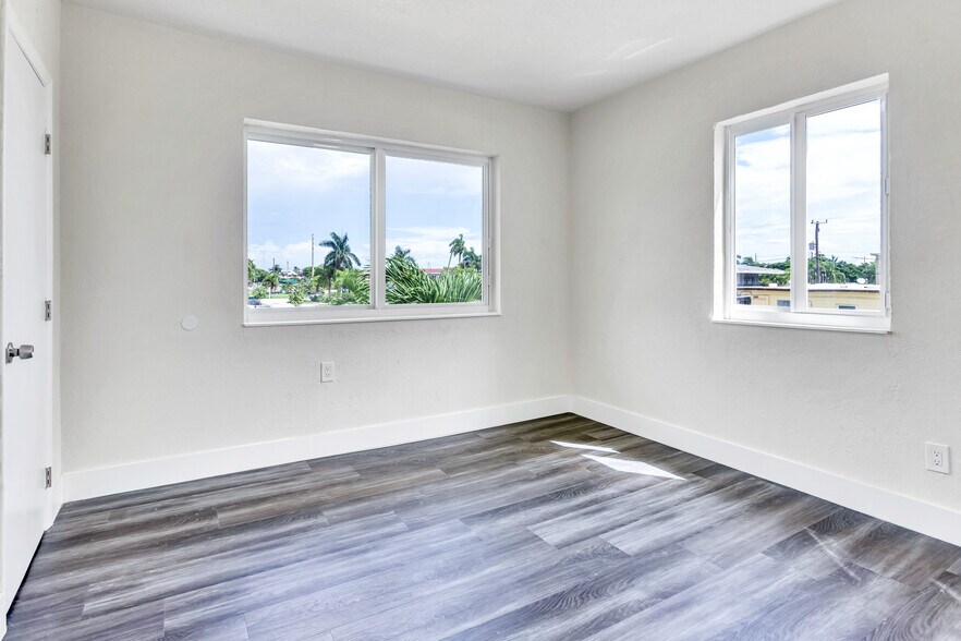 More Photos Of 1430 NW 2nd Ave, Florida City Apartments For Sale