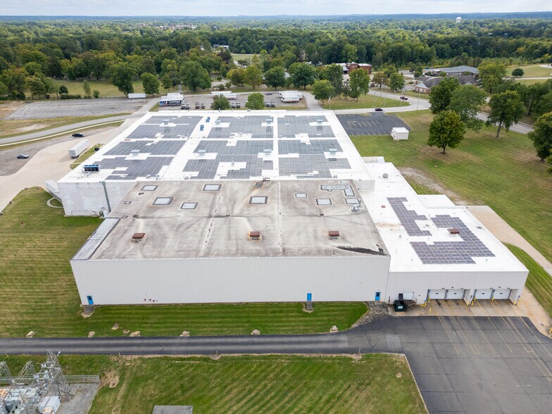 More Photos Of 6800 N Chestnut St, Ravenna Warehouse For Sale