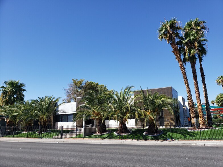 More Photos Of 2000 S Eastern Ave, Las Vegas Loft Creative Space For Sale