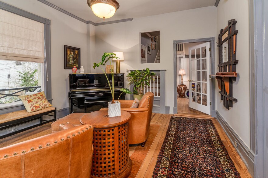 More Photos Of 145 Melrose Ave, Tryon Apartments For Sale