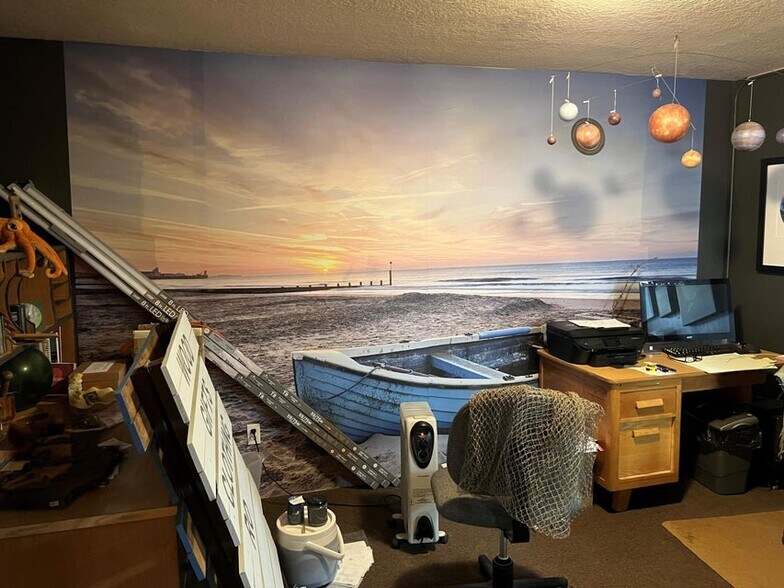 More Photos Of 903 Garibaldi Ave, Garibaldi Freestanding For Sale