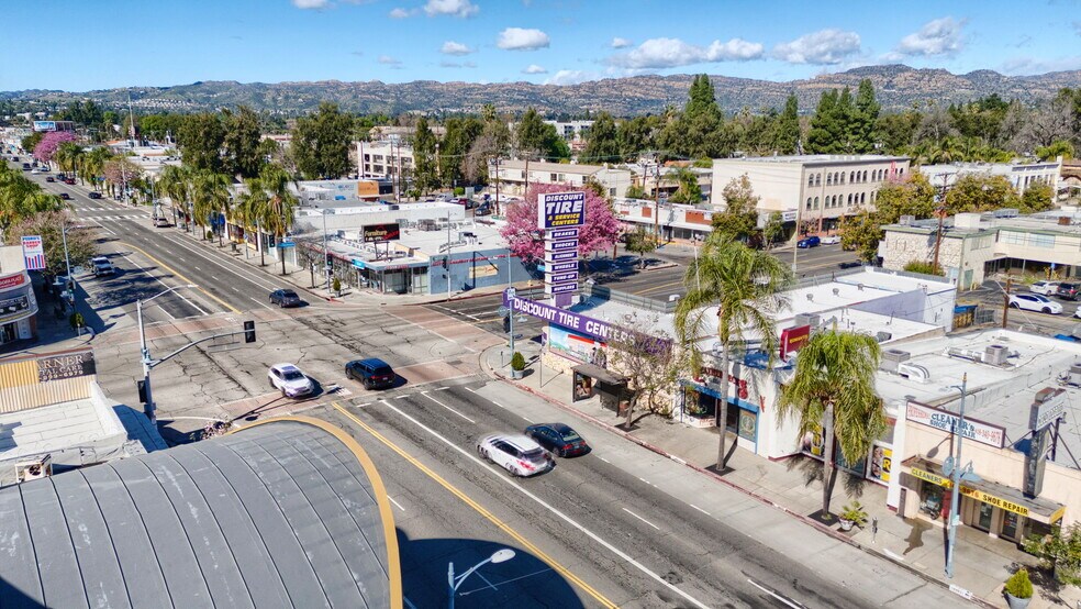 More Photos Of 21627 Sherman Way, Canoga Park Storefront For Sale