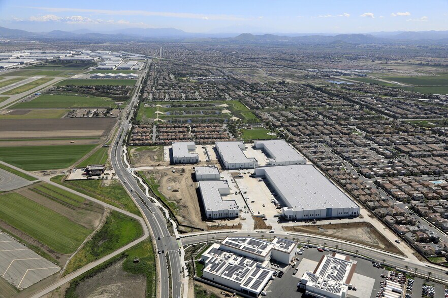 More Photos Of 15881 Terminal Ct, Chino Unknown For Lease