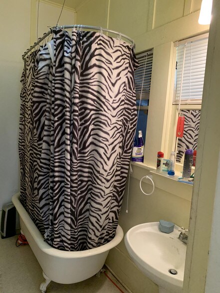 More Photos Of 158 E Colorado St, La Grange Apartments For Sale