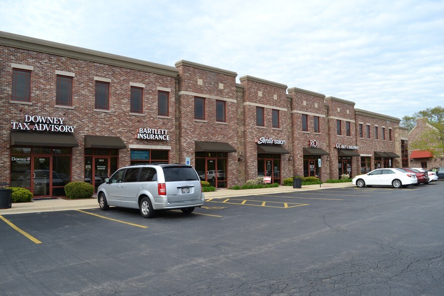 More Photos Of 792-806 W Bartlett Rd, Bartlett Loft Creative Space For Sale