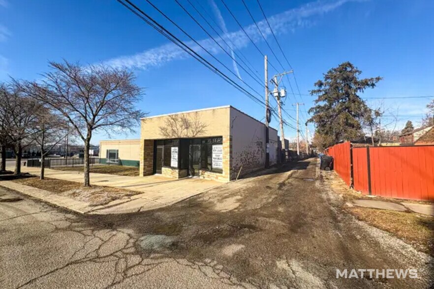 Primary Photo Of 2344 W 97th St, Chicago Office For Sale