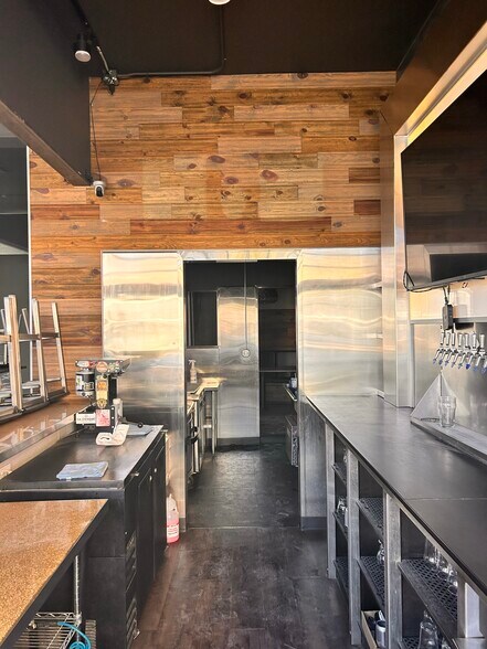 More Photos Of 3584 SE Division St, Portland Storefront For Lease