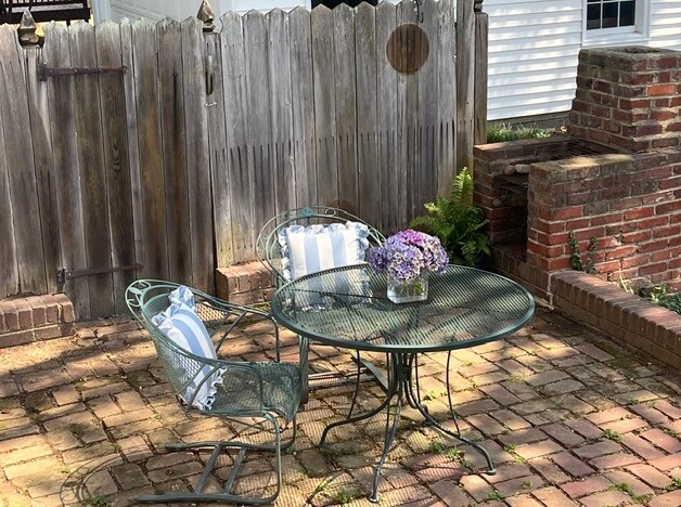 More Photos Of 109 Granite Ave, Richmond Office For Lease