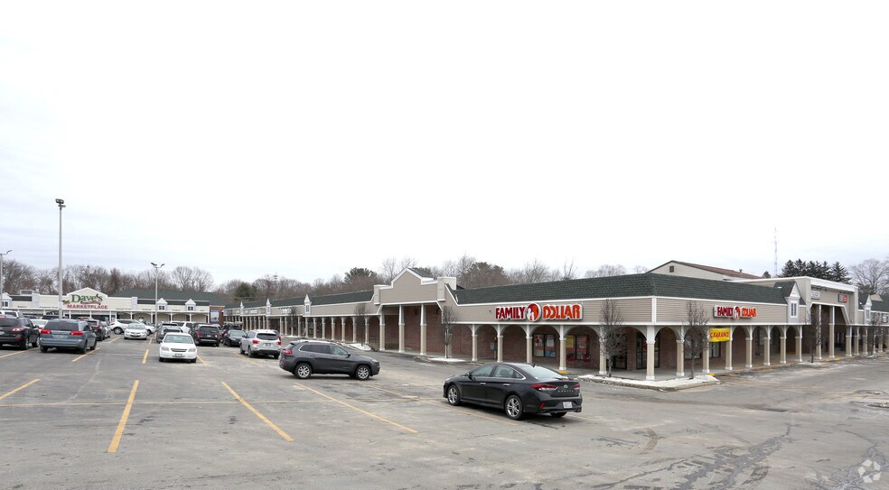 More Photos Of 1-23 Coventry Shoppers Park, Coventry Storefront For Lease