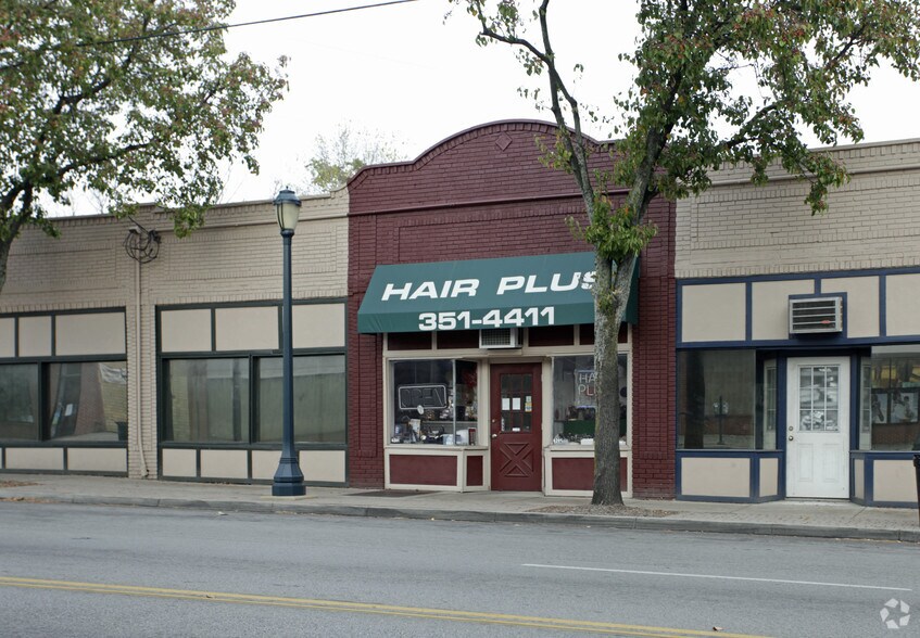 More Photos Of 6201-6209 Montgomery Rd, Cincinnati Storefront For Lease