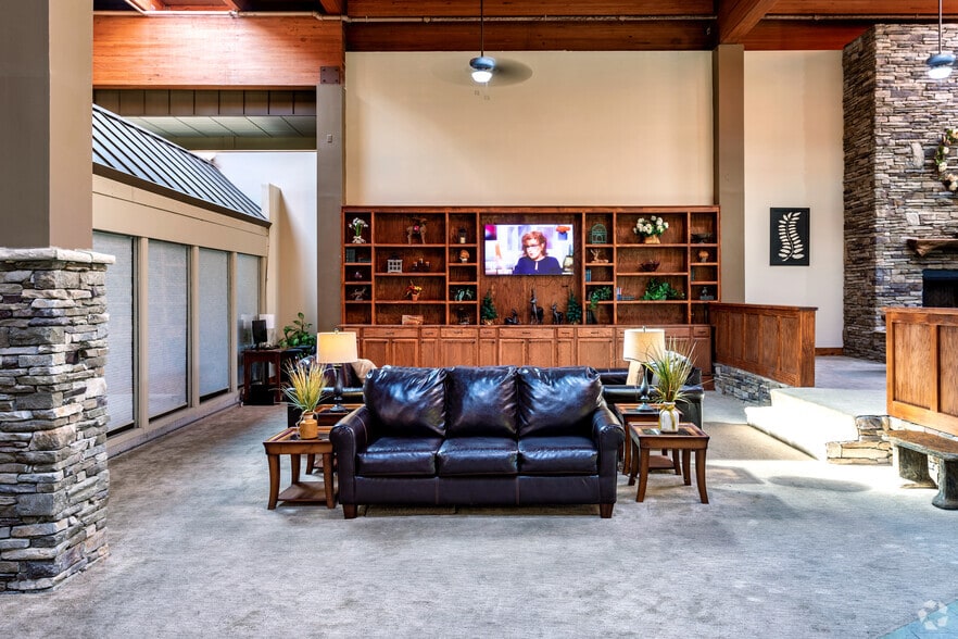 More Photos Of 201 Sugarloaf Rd, Hendersonville Hotel For Sale