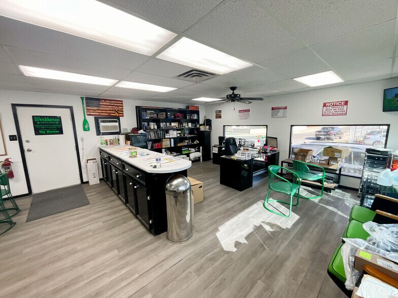 More Photos Of 400 Stoddard st, Odessa Warehouse For Sale