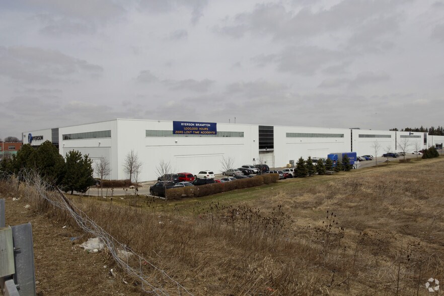 More Photos Of 7525 Financial Dr, Brampton Warehouse For Lease