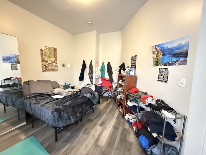 More Photos Of 2606 N California Ave, Chicago Apartments For Sale