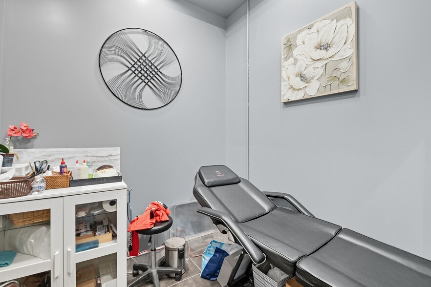 More Photos Of 7020-7086 W 183rd St, Tinley Park Apartments For Sale