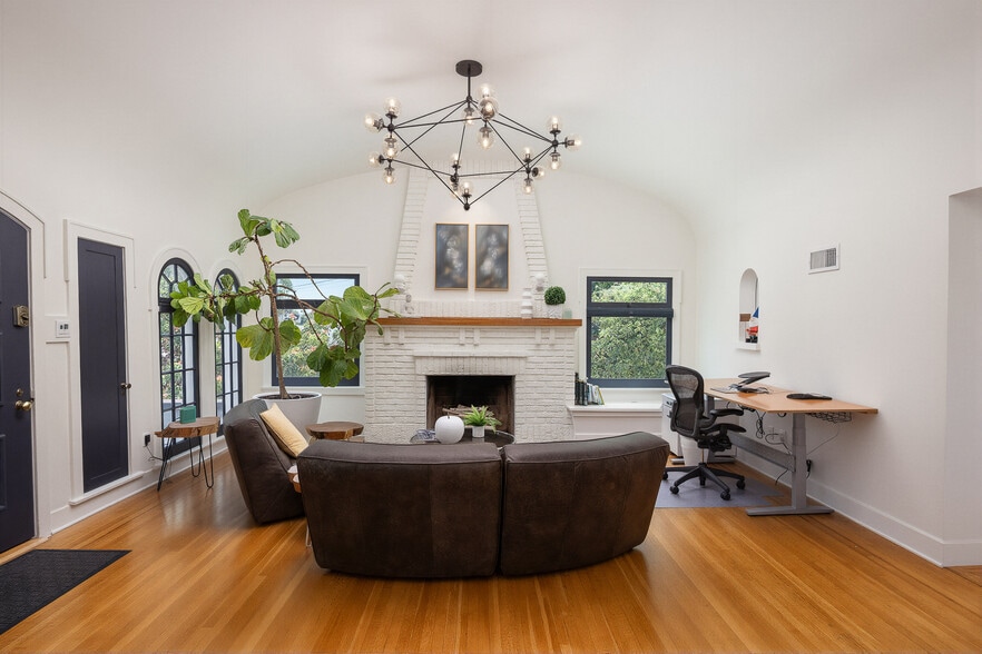 More Photos Of 1913-1915 Hyperion Ave, Los Angeles Loft Creative Space For Sale