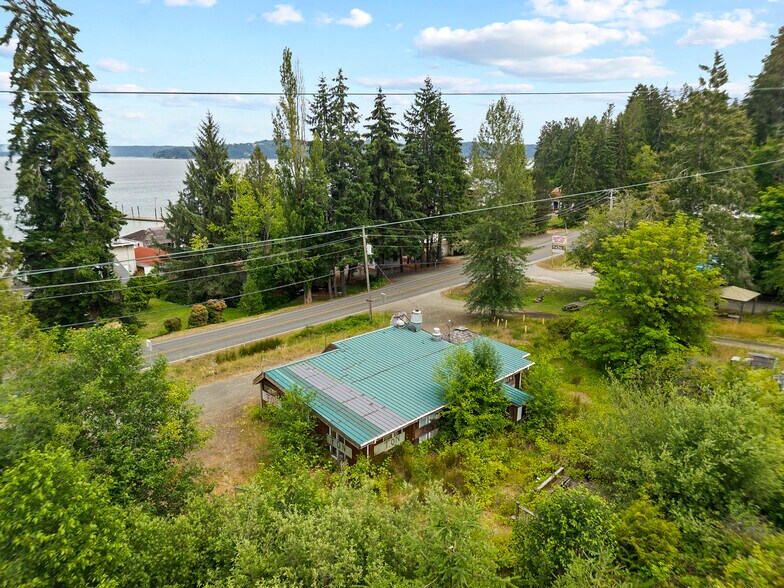 More Photos Of 21391 N US Highway 101, Shelton General Retail For Sale