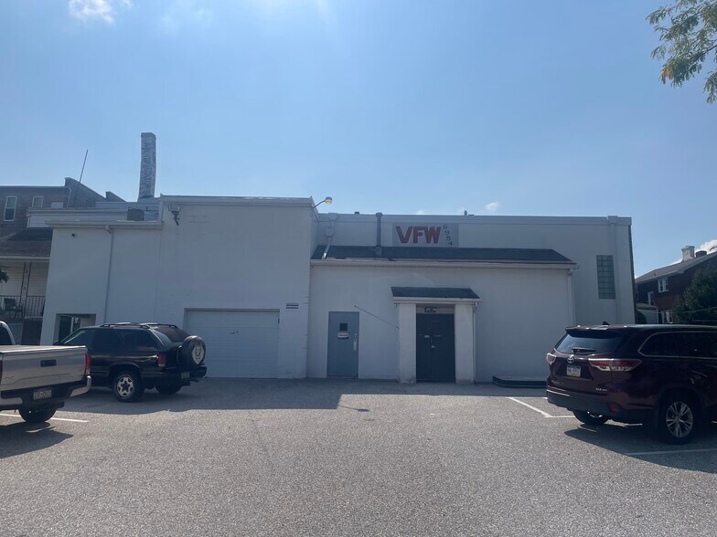 More Photos Of 11 W King St, Littlestown Storefront Retail Office For Sale
