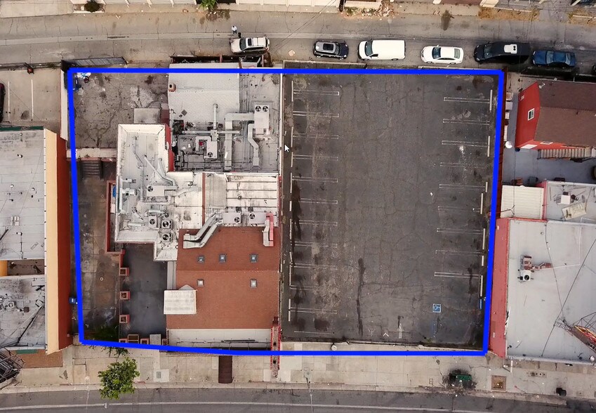 More Photos Of 4225 Crenshaw Blvd, Los Angeles Bar For Lease