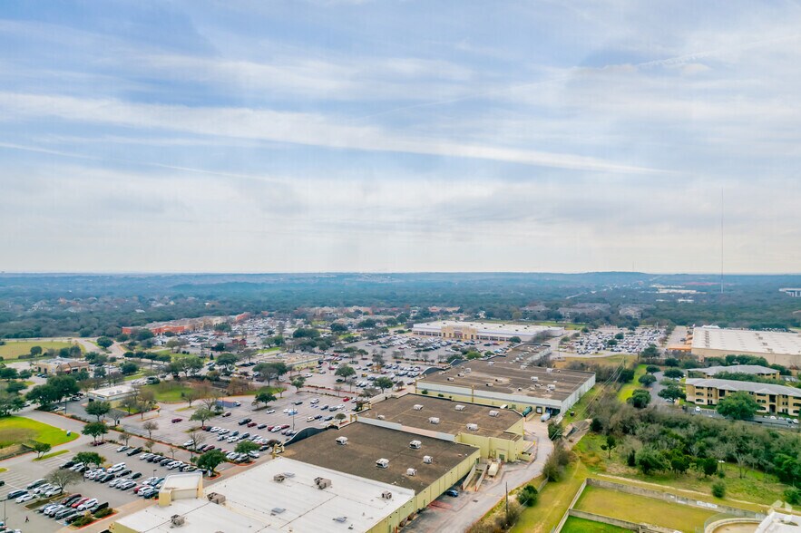 More Photos Of 5400 Brodie Ln, Sunset Valley Unknown For Lease