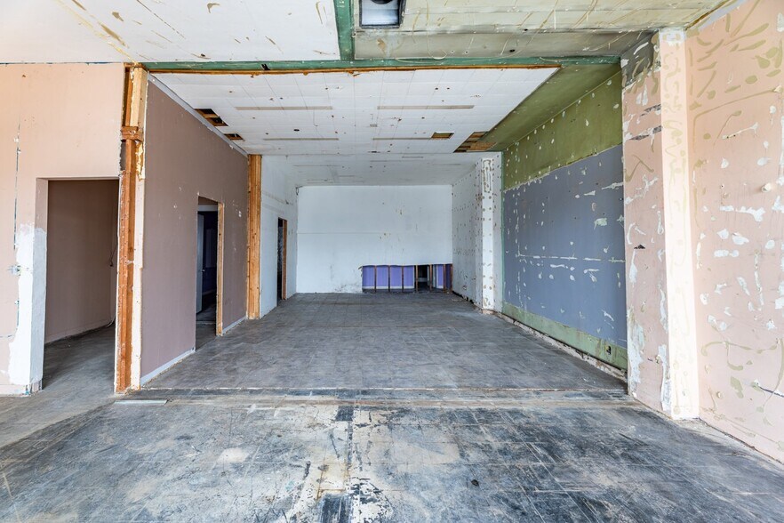 More Photos Of 3311 W Beverly Blvd, Montebello Storefront Retail Office For Lease