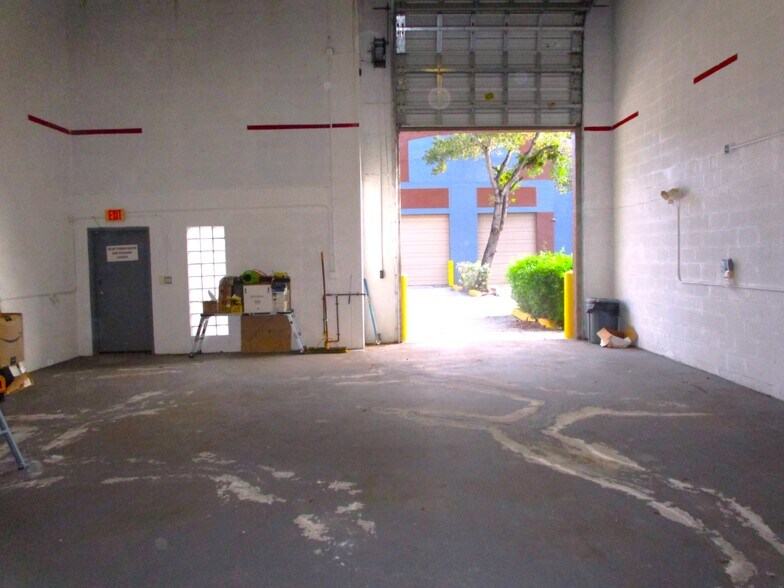 More Photos Of 20200 NW 2nd Ave, Miami Warehouse For Sale