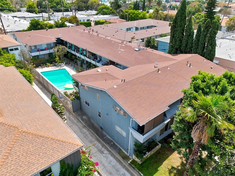 More Photos Of 1218 N Laurel Ave, West Hollywood Apartments For Sale