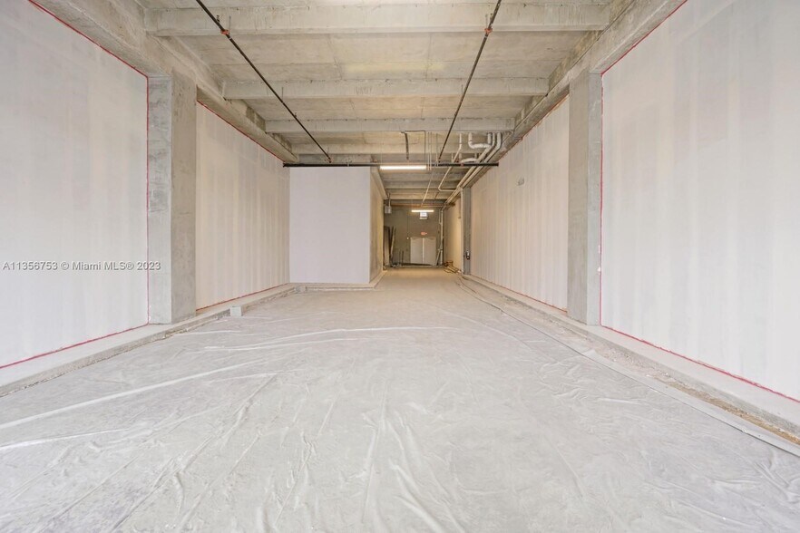 More Photos Of 1695 NW 110th Ave, Miami Office For Sale