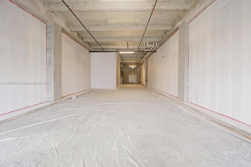 More Photos Of 1695 NW 110th Ave, Miami Medical For Sale