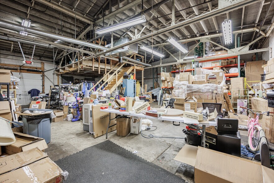 More Photos Of 1024 Garson Ave, Rochester Light Manufacturing For Sale