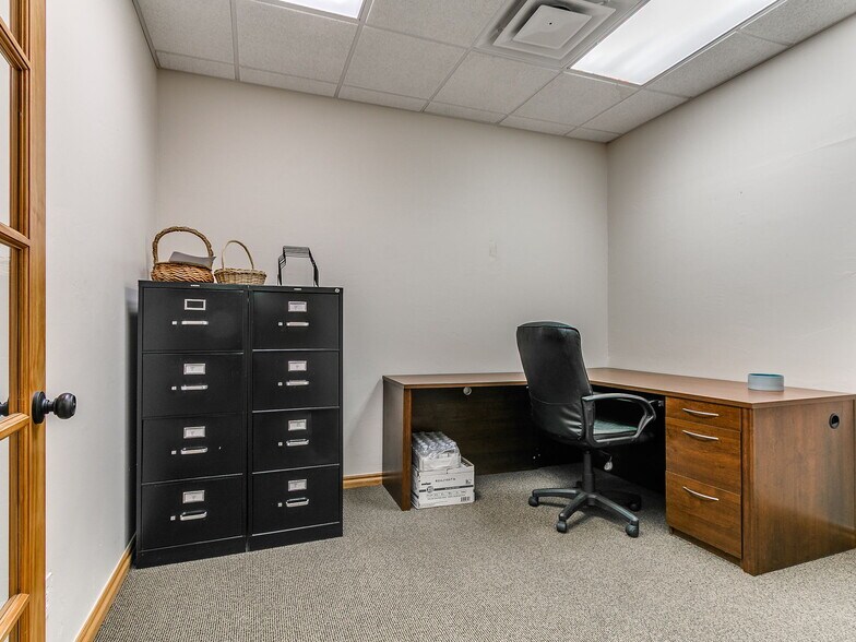 More Photos Of 2326-2350 N Interstate Dr, Norman Office For Sale