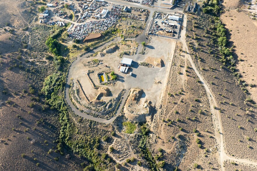 More Photos Of 65 Newman Ct, Mound House Warehouse For Sale