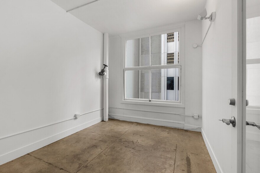 More Photos Of 576 Sacramento St, San Francisco Office For Lease