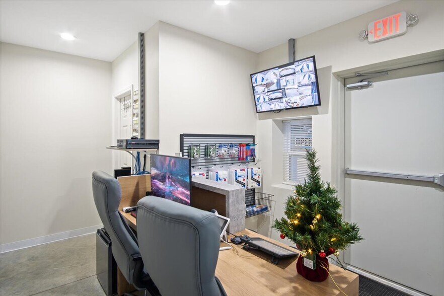 More Photos Of 2245 Boyds Creek Hwy, Sevierville Self Storage For Sale