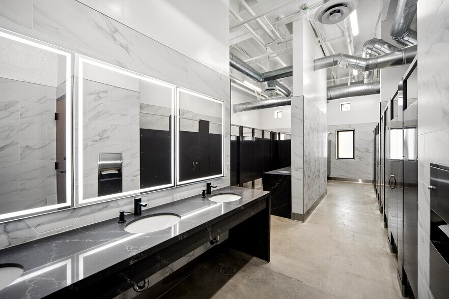More Photos Of 4000-4010 Chevy Chase Dr, Los Angeles Unknown For Lease