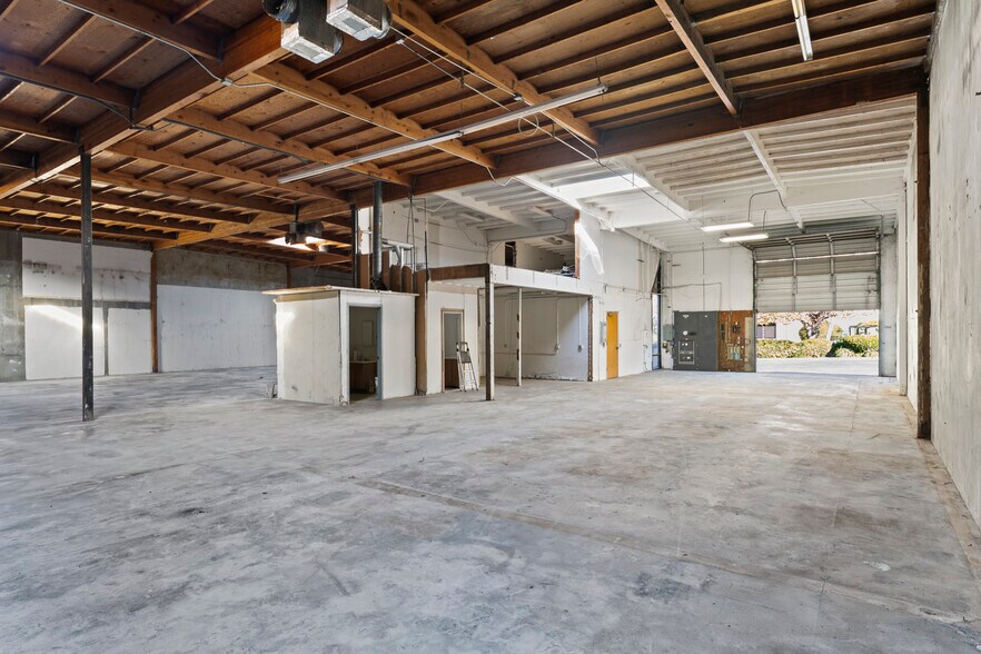 More Photos Of 3144 Diablo Ave, Hayward Warehouse For Sale