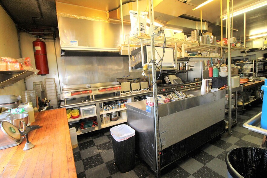 More Photos Of 6001 Holland Rd, Suffolk General Retail For Lease