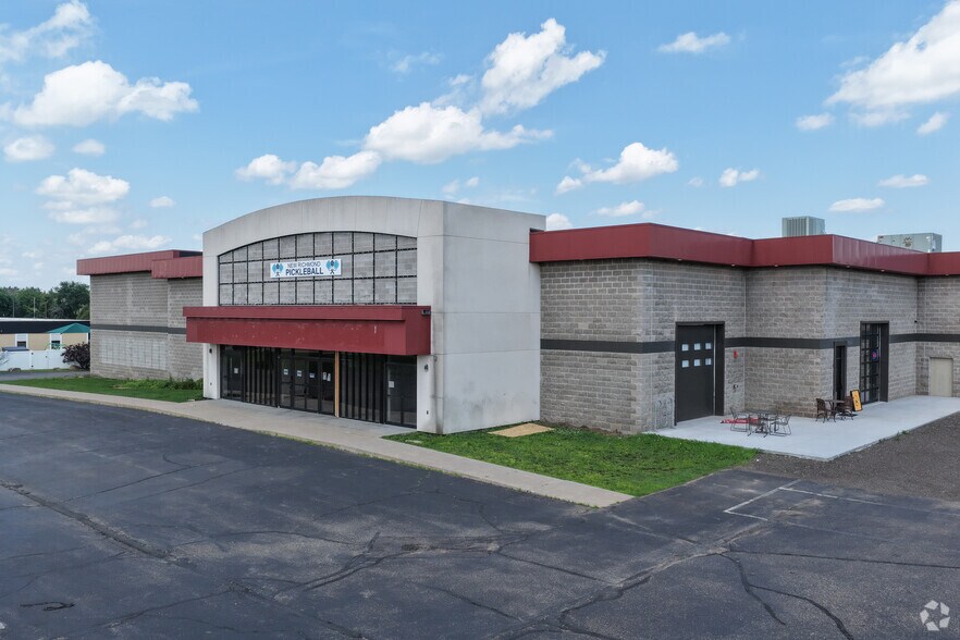 More Photos Of 1261 Heritage Dr, New Richmond Light Distribution For Lease