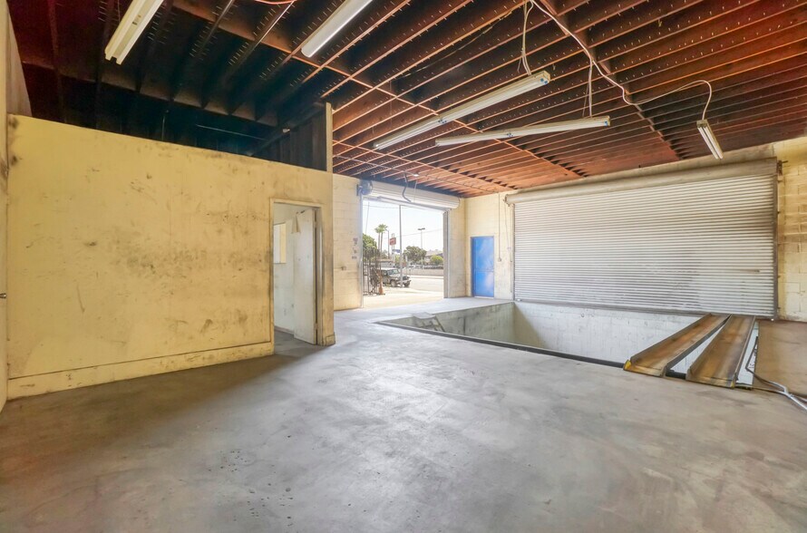 More Photos Of 2317-2323 Pasadena Ave, Los Angeles Auto Repair For Sale