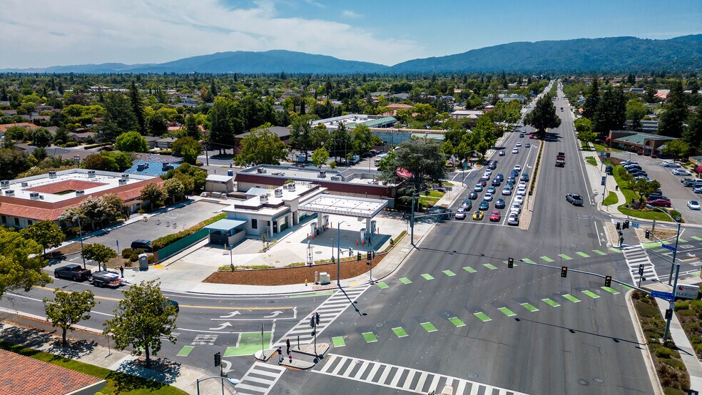 More Photos Of 10490 S De Anza Blvd, Cupertino Convenience Store For Sale
