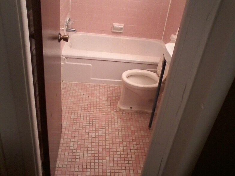 More Photos Of 1845 Cliffview Rd, Cleveland Apartments For Sale
