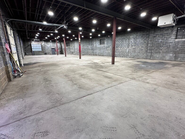 More Photos Of 180 Kingsland Rd, Clifton Unknown For Lease