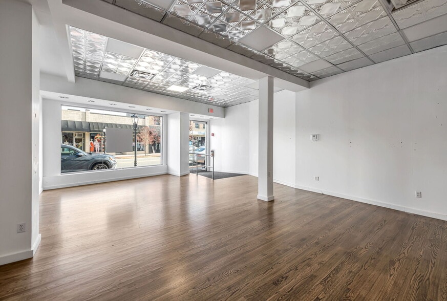 More Photos Of 146 Westwood Ave, Westwood Storefront For Lease