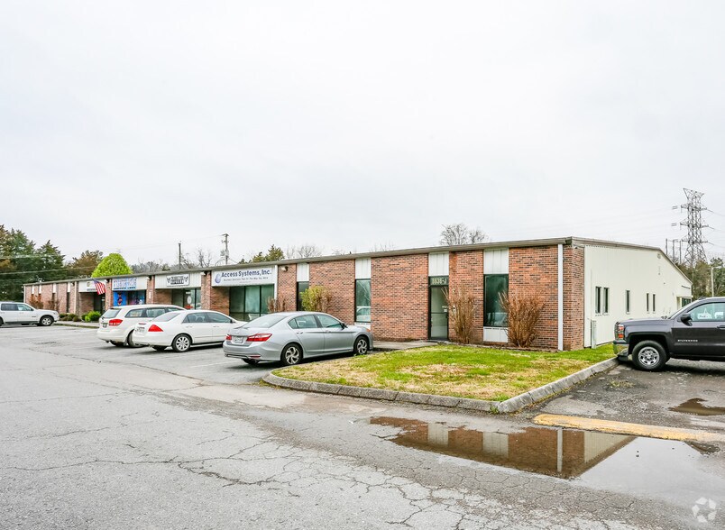 More Photos Of 6636 Central Ave Pike, Knoxville Light Distribution For Lease