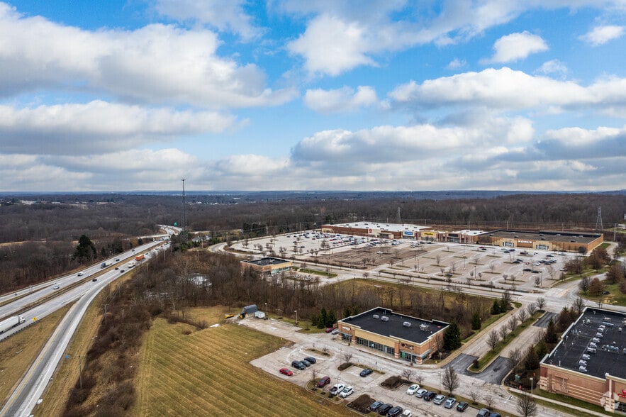 More Photos Of 1065-1183 Williams Reserve Blvd, Wadsworth Unknown For Lease