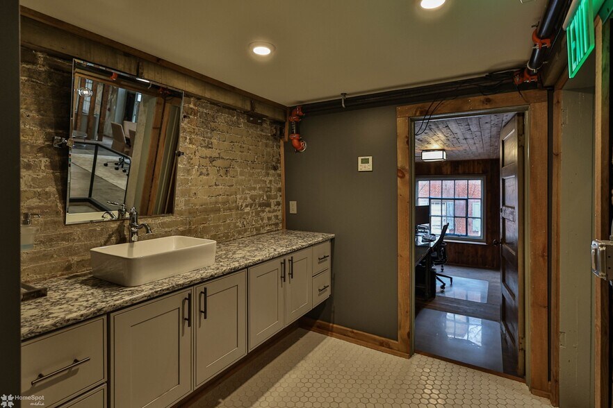 More Photos Of 225 Ferry St, Easton Office Residential For Lease