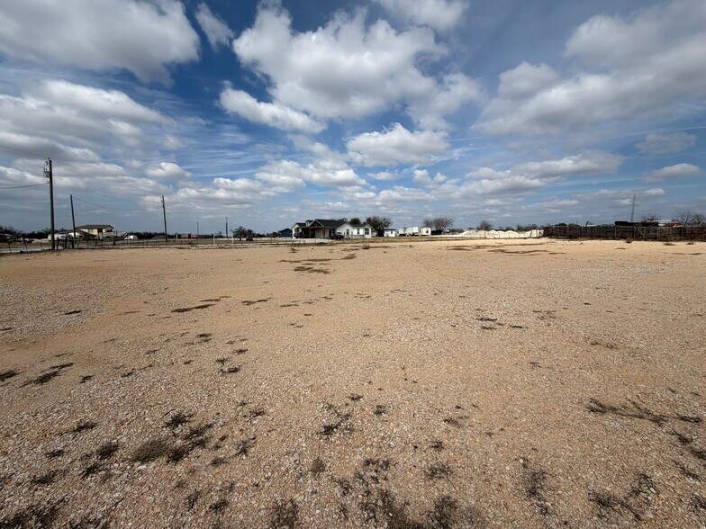 More Photos Of 96 Evangeline Ln, Hutto Land For Lease